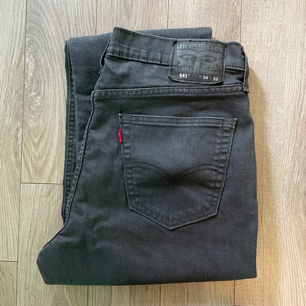 Men’s Levis 541 NWOT